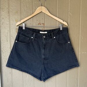 Levi’s high waisted mom denim shorts